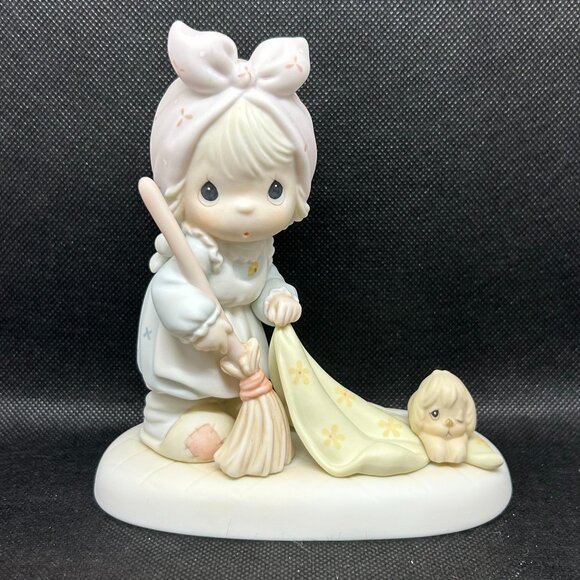PRECIOUS Moments “Sweep all your worries away" figurine - Picture 1 of 5